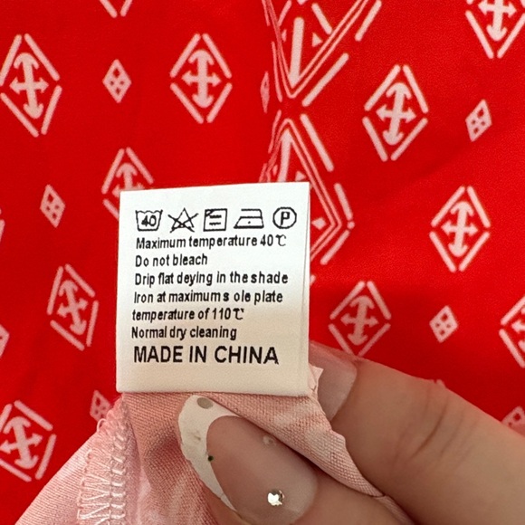 Red Patterned Women's Top - Picture 5 of 9